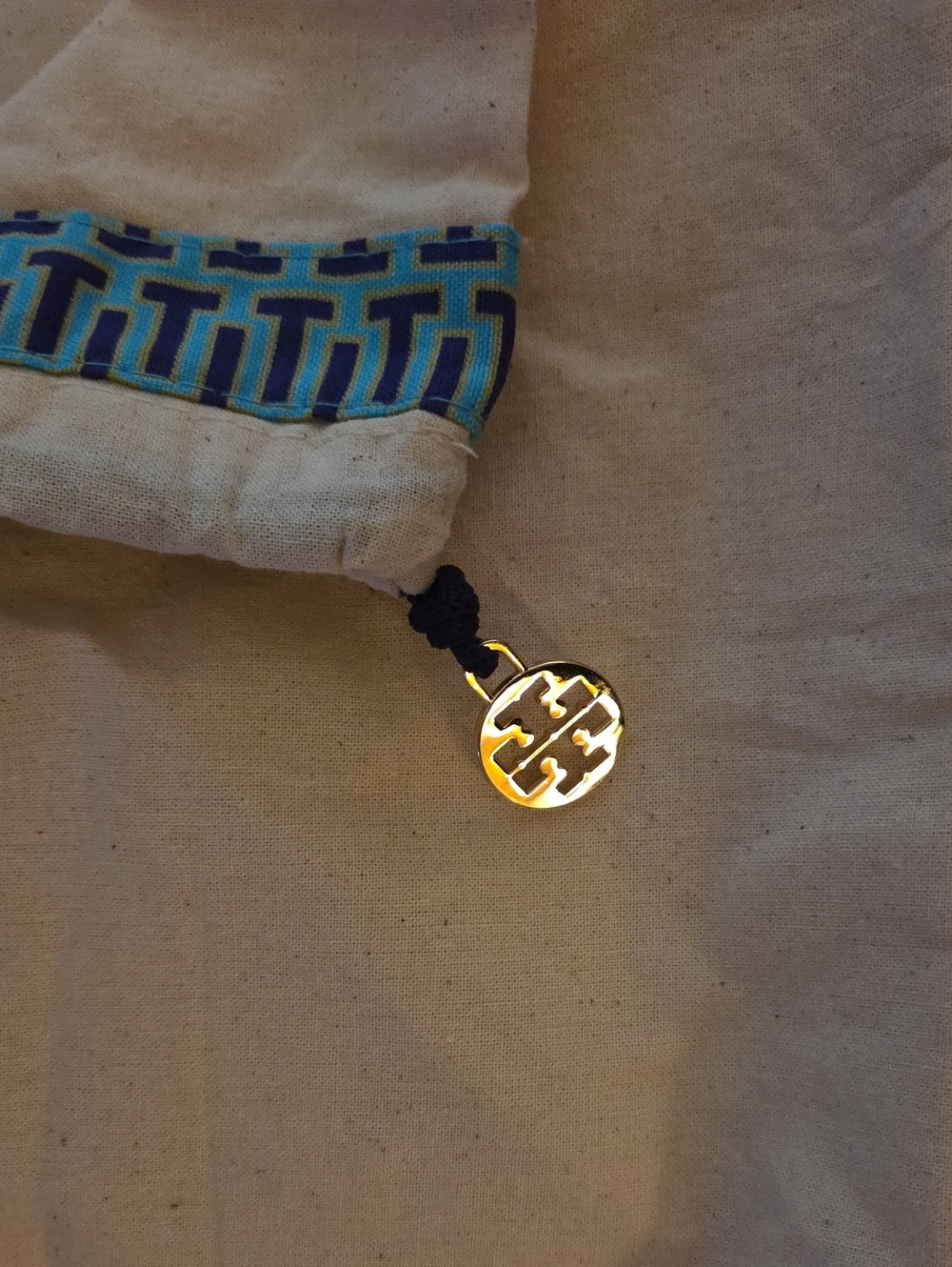 Tory Burch Navy and Cream Bag with Geometric Trim - Picture 2 of 3